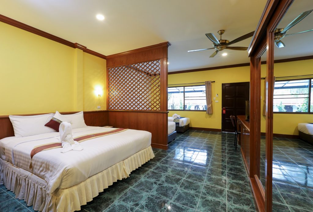 FamilySuite1